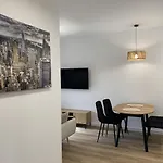 Stylowe Gniazdko W Samym Centrum דירה